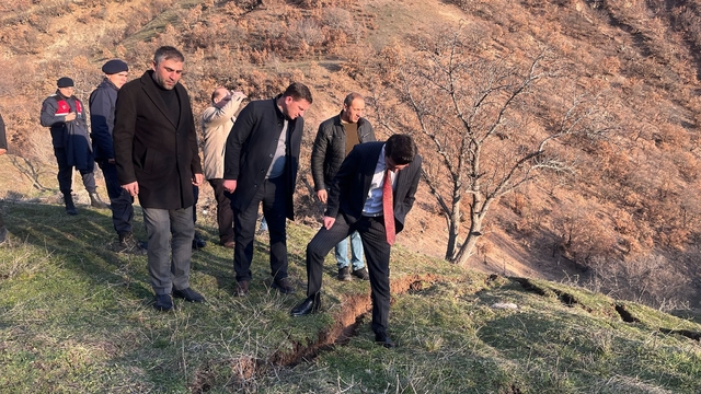 Sivas'ın Koyulhisar ilçesinde heyelan