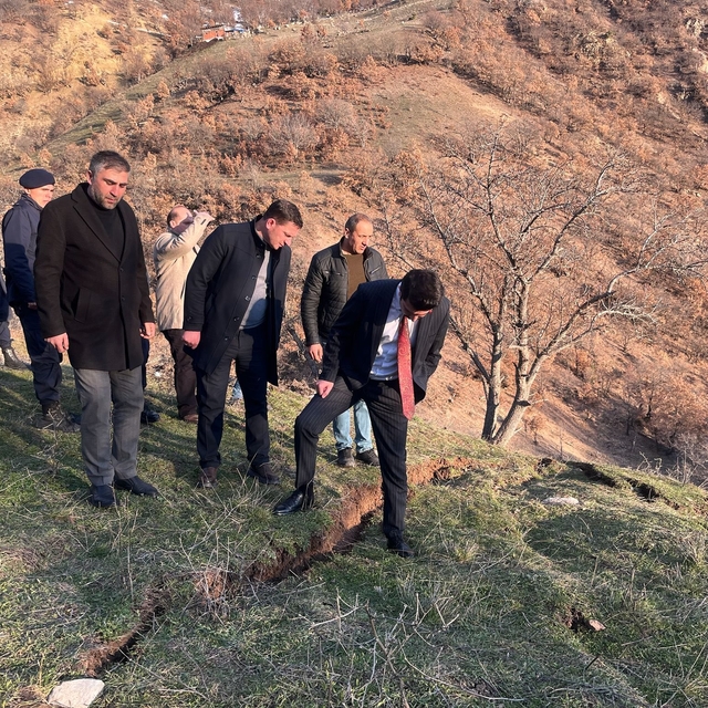 Sivas'ın Koyulhisar ilçesinde heyelan