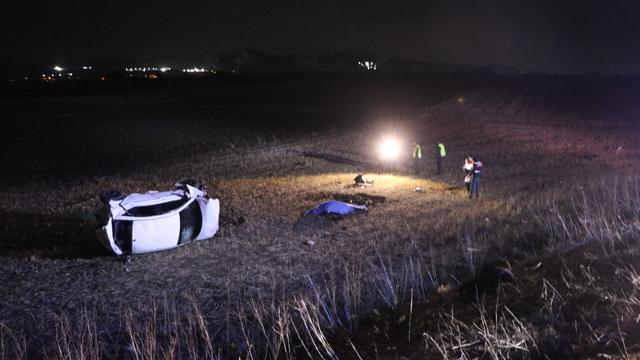 Kayseri'de otomobil şarampole yuvarlandı: 1 ölü, 4 yaralı