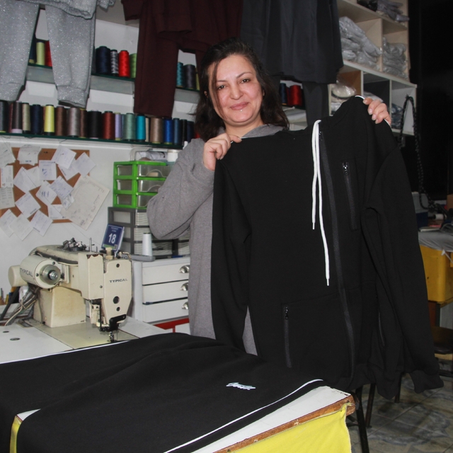 Fabrikaların atık kumaşlarını satın alıp, 20 dakikada kıyafet üretiyor
Ordu...