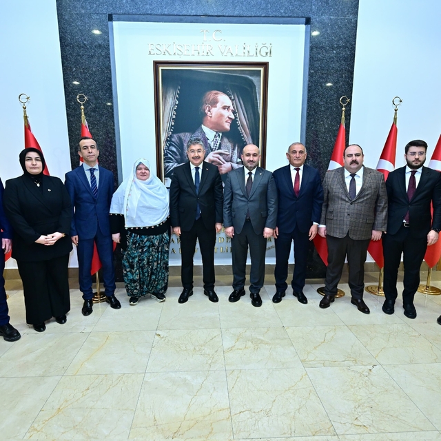 AK Parti Eskişehir Teşkilatı'ndan Vali Yılmaz'a ziyaret