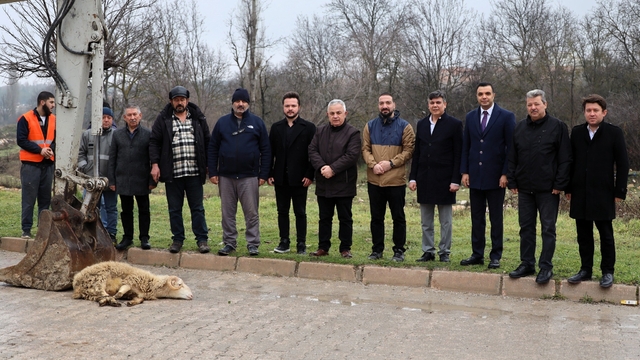 Söğüt'te alt yapı çalışmalarında ilk kazma vuruldu