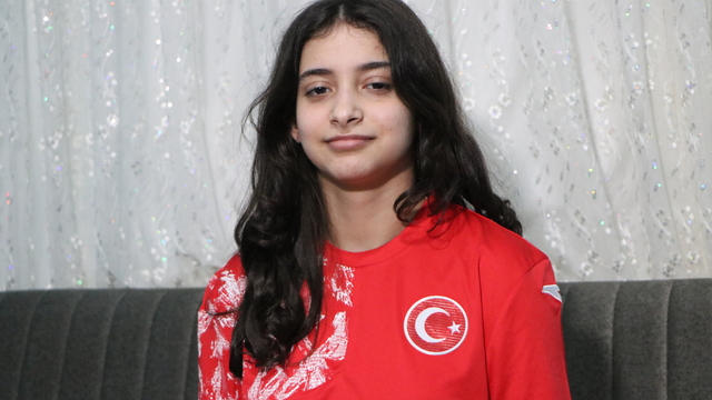 Deprem enkazından 45 saat sonra çıkarılan Tuğba: Estetik cerrah olacağım