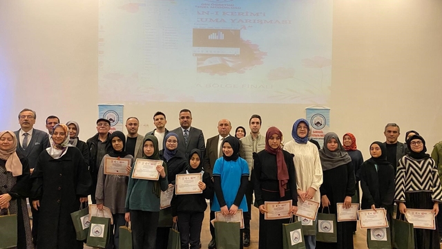 Sarıgöl'de "Genç Nida Kur'an-ı Kerim'i Güzel Okuma Yarışması" yapıldı