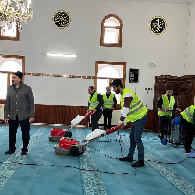 Yakutiye'de camiler Ramazan'a hazırlanıyor