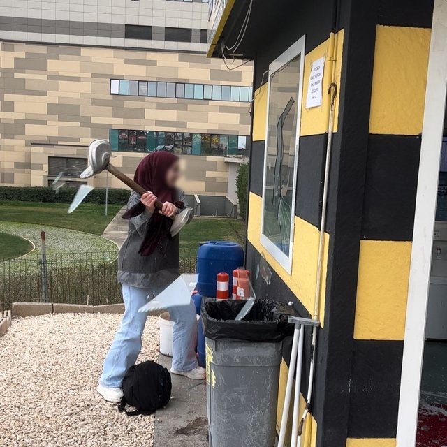 'Taksi beni sevmiyor' diyerek saldırmış; taksi durağına saldırının yeni gör...