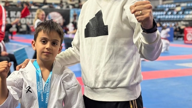 Nazillili minik karateci Türkiye şampiyonu oldu