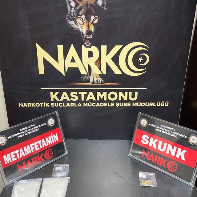 Balıkçı malzemesi taşınan araçta uyuşturucuyla yakalanan sanıklara ceza yağ...