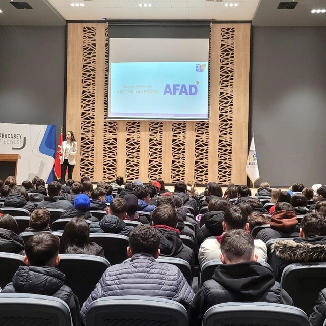 Başkan Karabatı: "Deprem gerçeğini unutturmamaya kararlıyız"