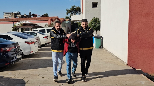 Adana'da tartıştığı karısını bıçaklayarak öldüren kişi tutuklandı