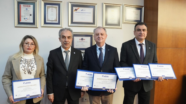 EÜ'de 6 ön lisans programı daha akreditasyon aldı