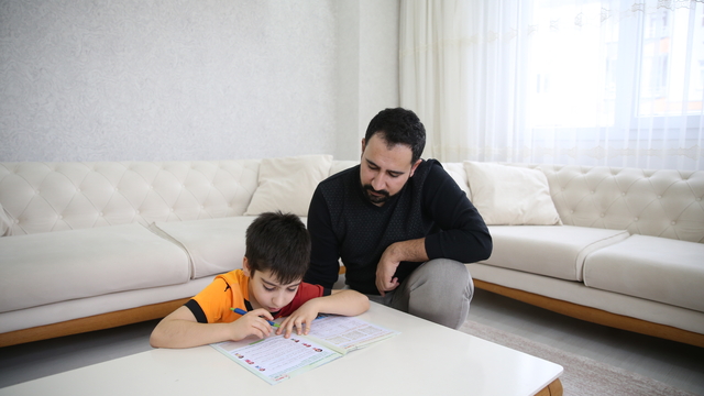 6 ŞUBAT DEPREMLERİNİN ÜÇÜNCÜ YILI - Diyarbakır'da "yerinde dönüşüm"le 1067 depremzede aile yeni evlerine yerleşti