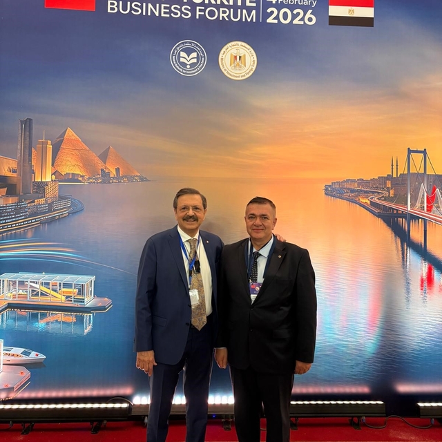 Akıncı, Kahire'de Türkiye-Mısır İş Forumu'na katıldı