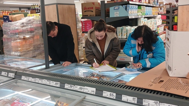 Hisarcık'ta satışa sunulan ürünlere yönelik denetim yapıldı