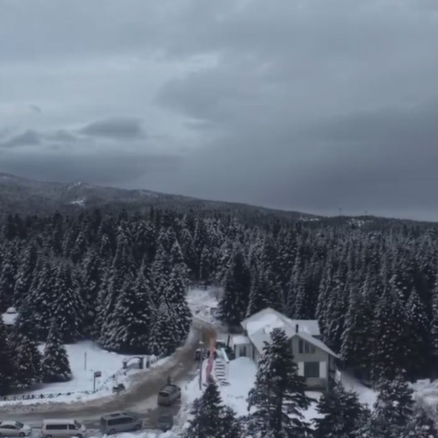 Uludağ Milli Parkı'nda kar manzarası dronla görüntülendi