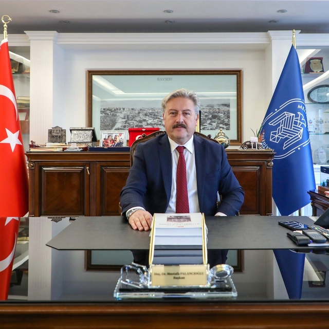 Palancıoğlu'ndan 6 Şubat mesajı: "Birlikte kenetlendik, her zorluğu birlikt...