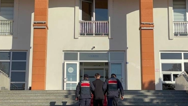 Samsun'da aranan 2 firari hükümlü yakalandı