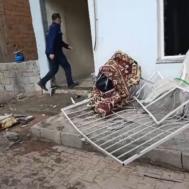 Mardin'de evde patlama: 3 yaralı