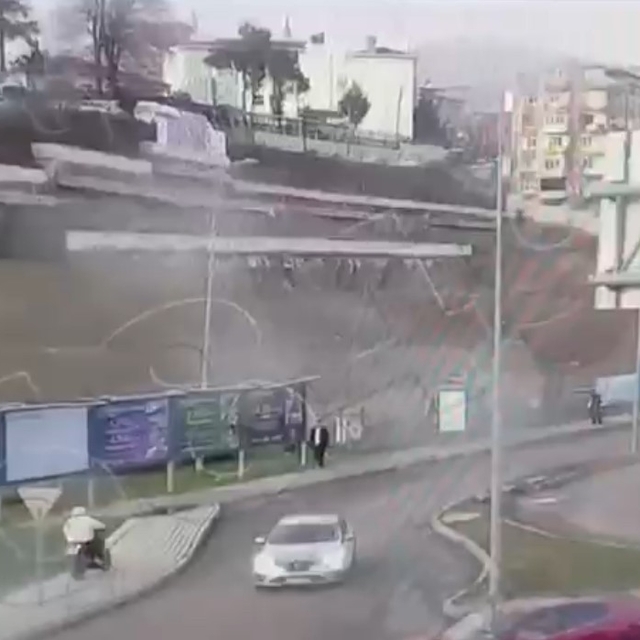 Karabük'te polisin "dur" ihtarına uymayan motosiklet sürücüsüne 69 bin 200...