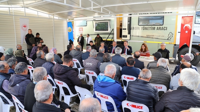 Orman yangınlarına karşı köylerde seferberlik
Vatandaşlar yangınlara karşı bilgilendirildi