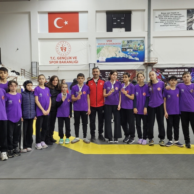 Taekwondoda sporculardan büyük başarı