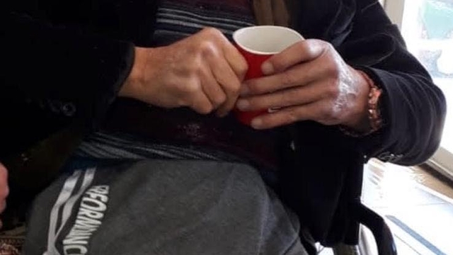 Bakımevinde üzerine kolonya döküp ateşe verdi; yeğeni görevlilerden şikayetçi oldu