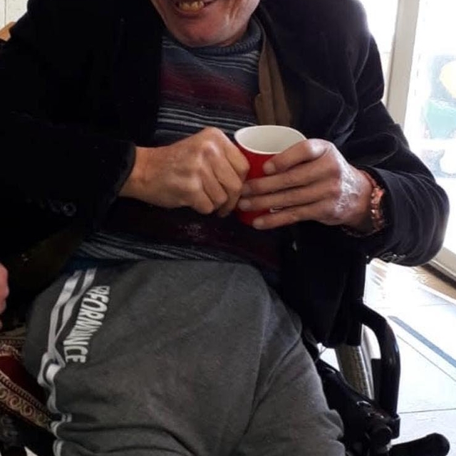 Bakımevinde üzerine kolonya döküp ateşe verdi; yeğeni görevlilerden şikayet...