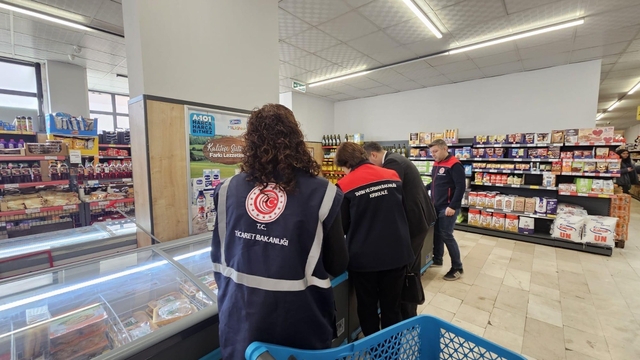 Kırıkkale'de marketlerde gıda denetimi yapıldı
