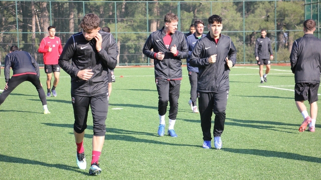 Denizli İdmanyurdu kritik Ayvalıkgücü maçı hazırlıklarına başladı