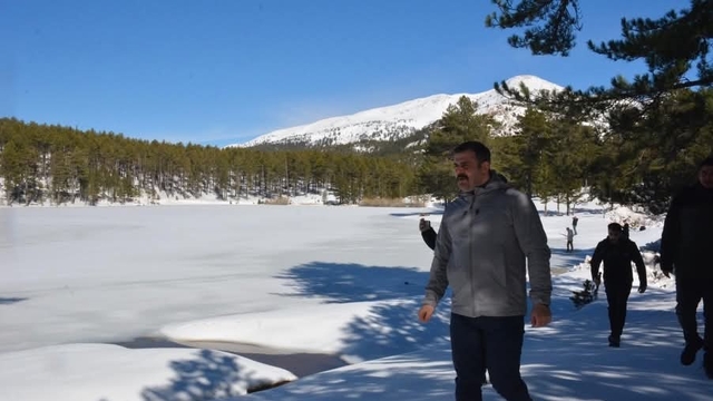 Köyceğiz Gökçeova Göleti dondu