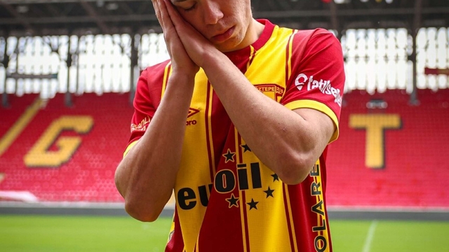 Göztepe Krastev'le imzaladı