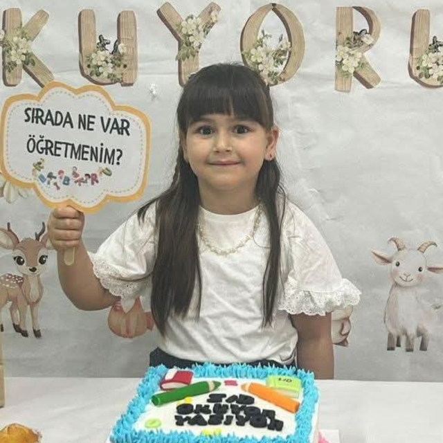 Elanur, ölümüne neden olan kaza öncesi kendi servisini arıyormuş