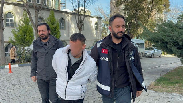 Husumetlisine ateş açtı, başkasını yaraladı