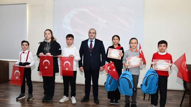 Çorum'da İstiklal Marşı'nı Güzel Okuma Yarışması düzenlendi