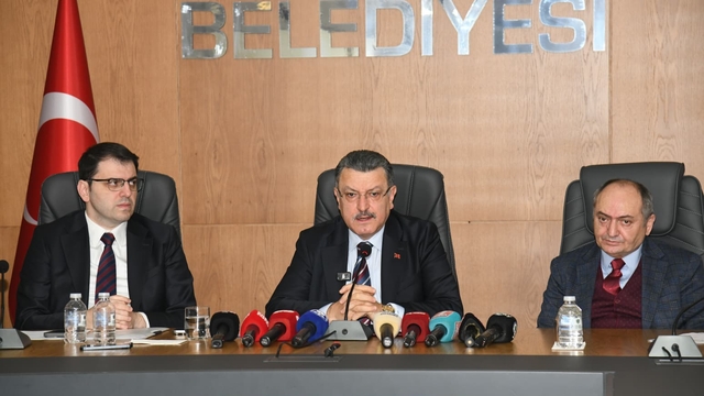 Trabzon'da trafik yoğunluğuna çözüm için dolmuş noktaları yeniden belirlendi