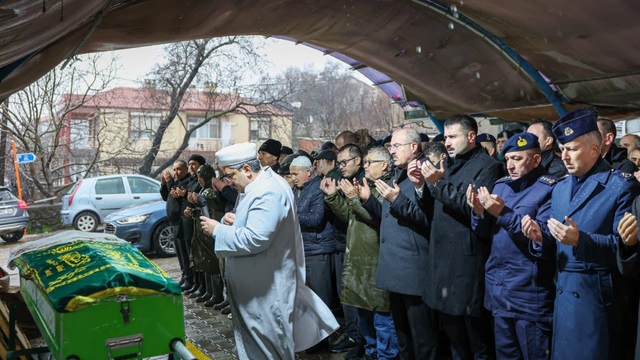Çanakkale'de vefat eden şehit annesinin cenazesi defnedildi