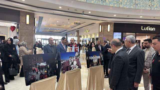 Osmaniye'de "6 Şubat Depremleri" konulu fotoğraf sergisi açıldı