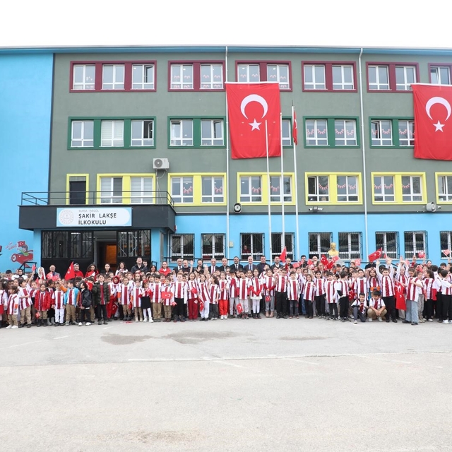 Çocuklar İnegölspor formasıyla buluşuyor