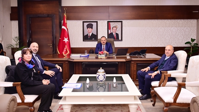 Başkan Arıkan tarihi yapılar için Vali Canbolat ile görüştü