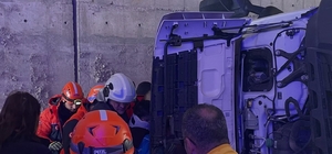 Çankırı'da devrilen tırdaki 4 kişi yaralandı