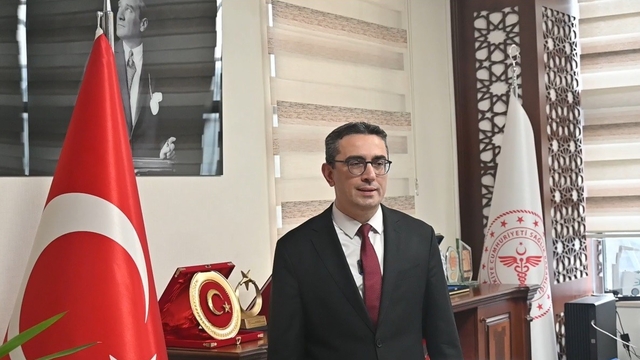 Deprem sonrası Osmaniye'de 10 sağlık tesisi hizmete girdi