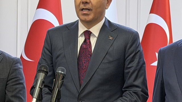 Bakan Yerlikaya: "Asrın felaketini asrın inşasına dönüştürdük"