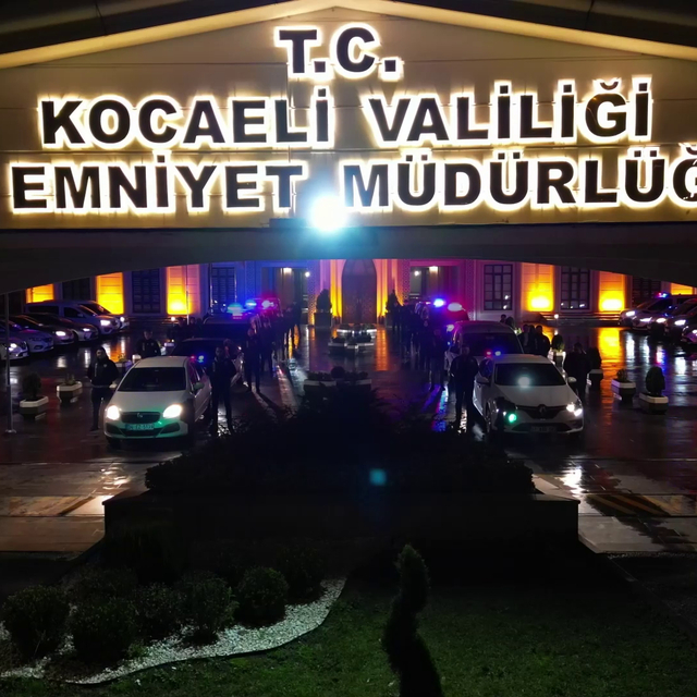 3 ilde göçmen kaçakçılığı operasyonu: 11 tutuklama