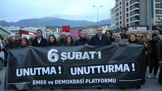 Bakırhan ve Bulut, Hatay'da depremlerde yaşamını yitirenleri anma yürüyüşüne katıldı