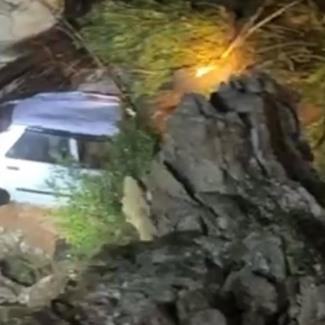 Sele kapılan şahıs için arama kurtarma çalışmaları sürüyor