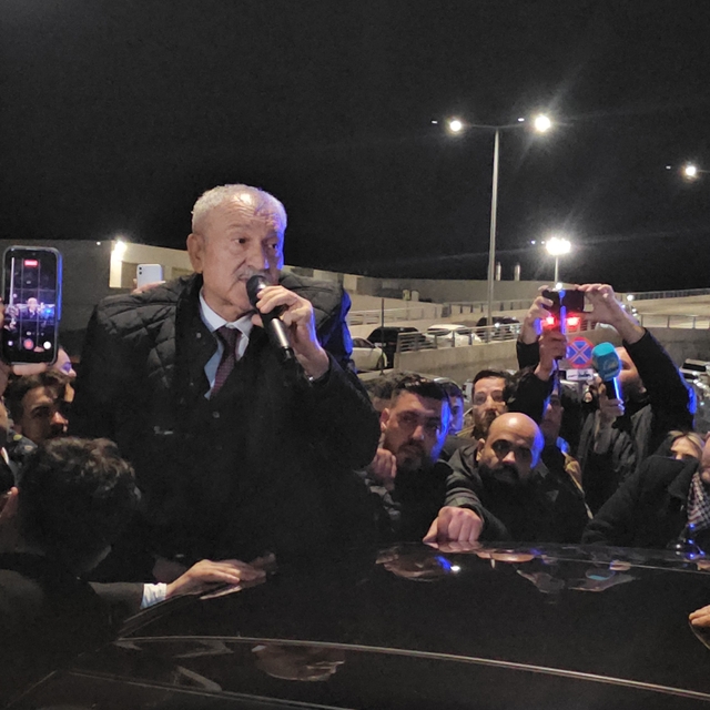 Zeydan Karalar cezaevinden tahliye edildi (2)