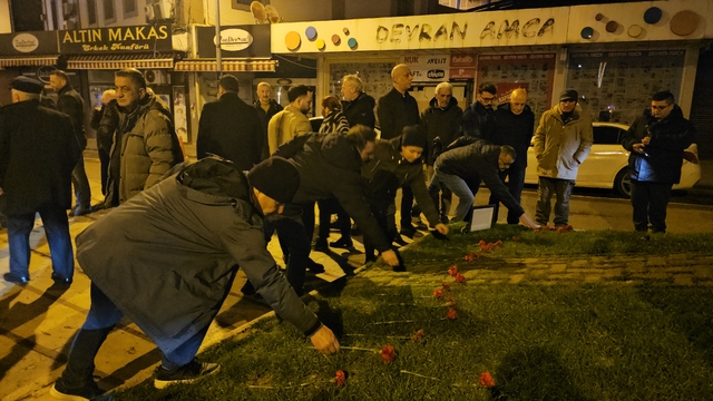 Zonguldak'ta saat 04.17'de anma etkinliği