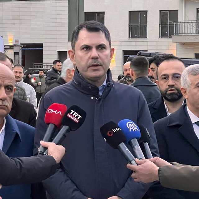 Bakan Kurum: "Hep birlikte devlet millet omuz omuza mücadele ortaya koydu"