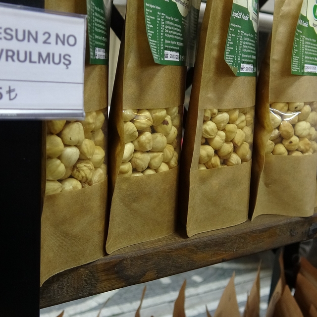 Serbest piyasada ucuzlayan fındık raflarda el yakıyor
Serbest piyasada kabu...