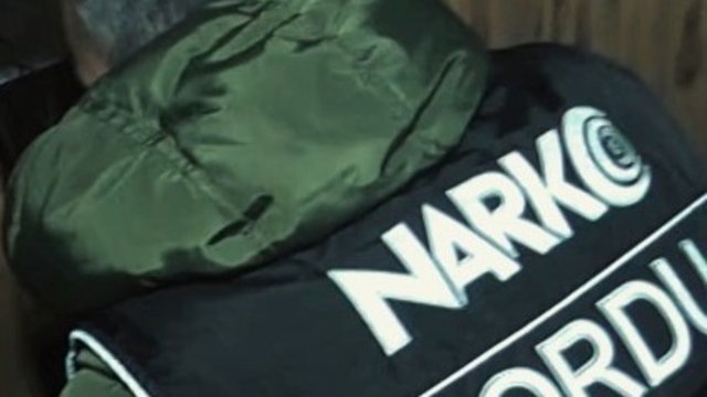 Ordu'da sokakta uyuşturucu satıcılarına operasyon: 3 tutuklama